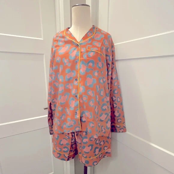 🐆 Powder Leopard Pyjamas (pajamas)🐆 - Picture 3 of 14